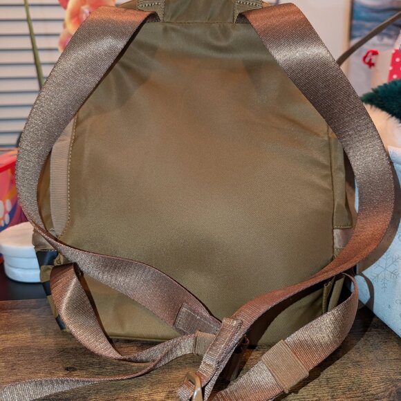 Lululemon City backpack small mini 11L - Picture 4 of 7